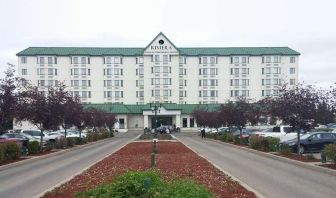 External view of Riviera Plaza And Conference Centre Calgary Airport.