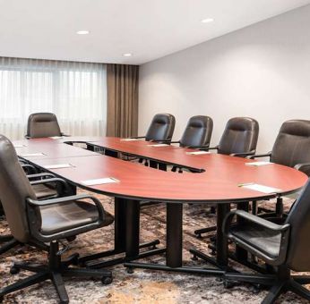 Meeting room at Holiday Inn Toronto Airport East.