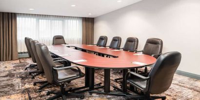 Meeting room at Holiday Inn Toronto Airport East.