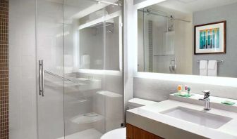 Guest bathroom at Hyatt Place Miami Airport East.