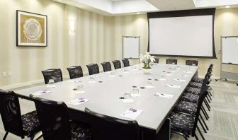 Meeting room with u shape table at Hyatt Place Miami Airport East.