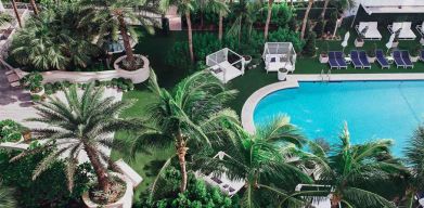 Outdoor pool at Cadillac Hotel & Beach Club, Autograph Collection.