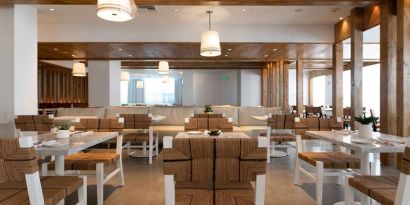 Dining area at Cadillac Hotel & Beach Club, Autograph Collection.