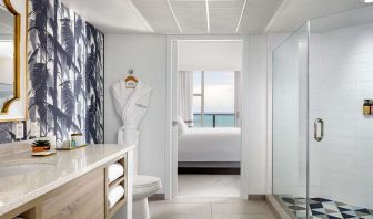 Guest bathroom at Cadillac Hotel & Beach Club, Autograph Collection.