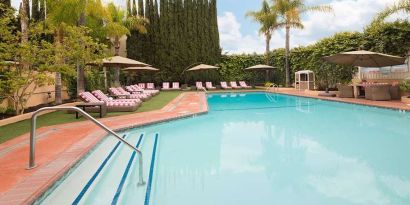 Outdoor pool at Hollywood Hotel.