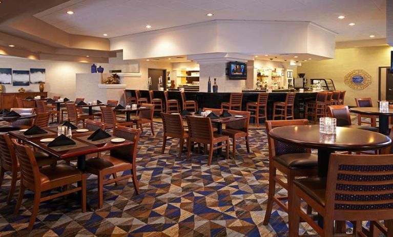 Dining area suitable for co-working at Embassy Suites By Hilton LAX Airport North.