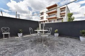 lovely outdoor terrace at Hotel Luxury Stay.