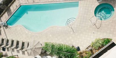 Outdoor pool at Avenue Of The Arts Hotel.