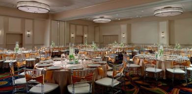 Elegant dining area at Atlanta Marriott Northwest At Galleria.