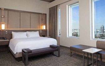 H Hotel Los Angeles, Curio Collection By Hilton, LAX airport