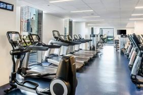 Hyatt Regency Chicago’s fitness center, complete with wide selection of exercise equipment.