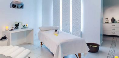 Sink into relaxation at the hotel’s spa, which offers a range of organic and natural therapies.