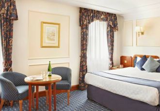 Hotel Thistle London Heathrow Terminal 5 image