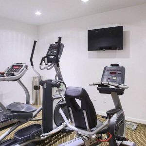 The Madison LES Hotel’s fitness center, with various exercise machinery/equipment.