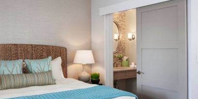 Romantic king room with private bathroom at Sea Crest Beach Hotel.