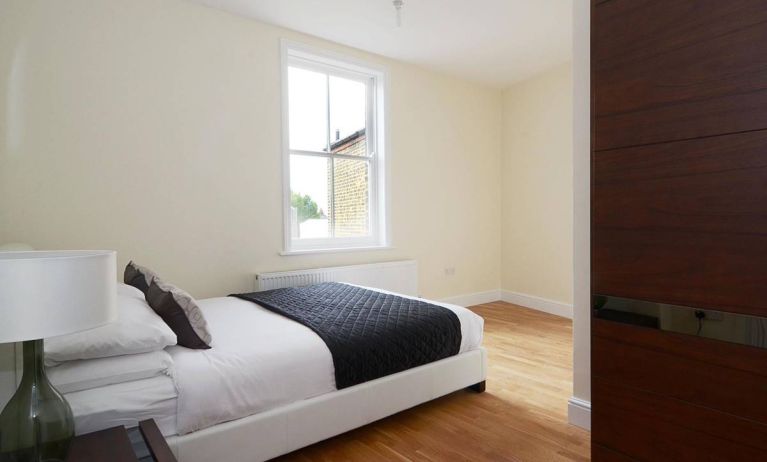 Another view of the double bedroom, with window, in the Hammersmith One.