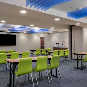 Professional meeting room at Holiday Inn Express & Suites Ontario.