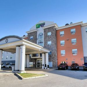 Parking area available at Holiday Inn Express & Suites Airport-Calgary.