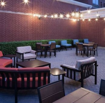 Comfortable outdoor coworking space at Hilton Garden Inn Dallas/Allen.