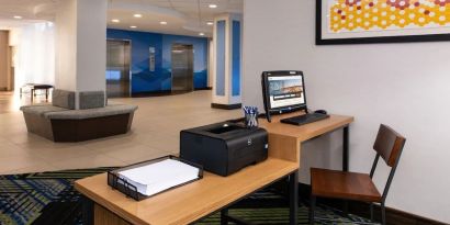 Dedicated business center with PC, internet, and printer at Holiday Inn Express Towson Baltimore N.