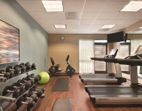Well equipped fitness center at Hyatt Place Chicago/Hoffman Estates.