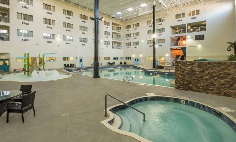 Holiday Inn Lethbridge, Lethbridge