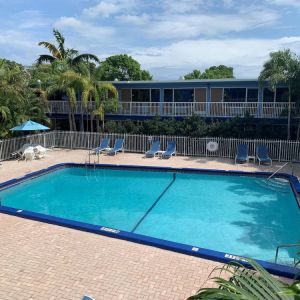 Rodeway Inn & Suites Fort Lauderdale Airport & Cruise Port