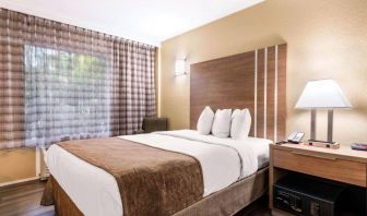 Rodeway Inn & Suites Fort Lauderdale Airport & Cruise Port