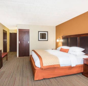 Wyndham Garden Pittsburgh Airport