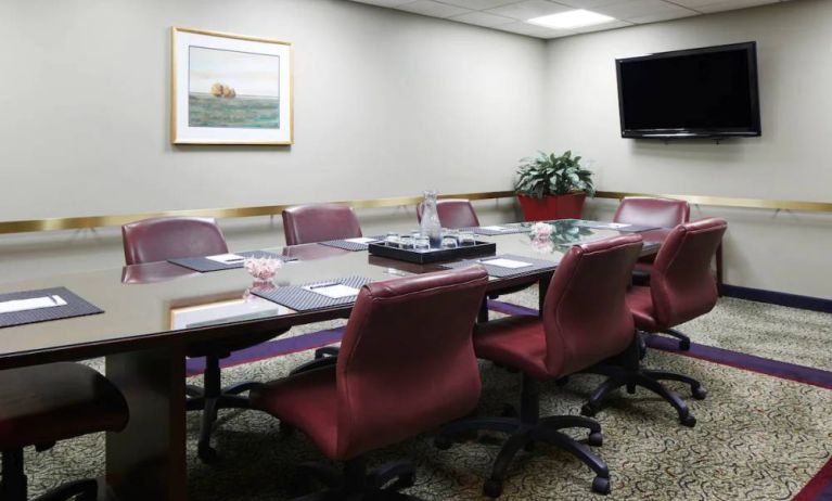 Professional meeting room at Club Quarters Hotel Houston.