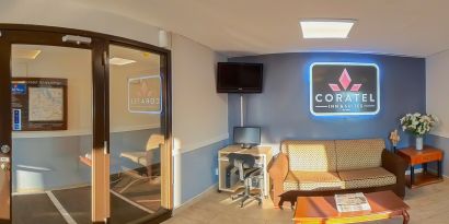 Coratel Inn & Suites By Jasper Hastings