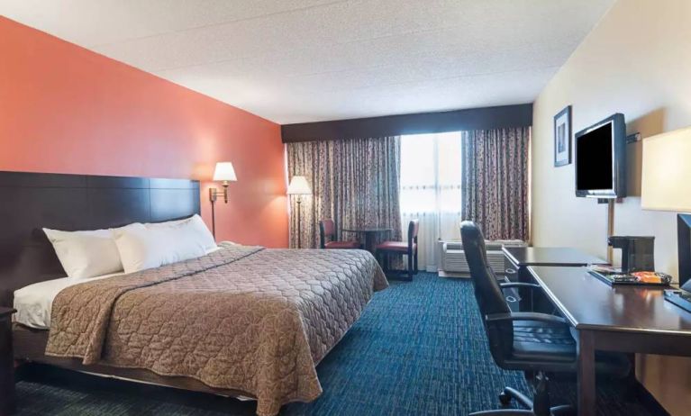 Day use room with natural light at Rodeway Inn Meadowlands.