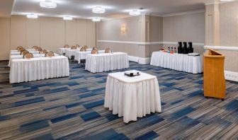 Holiday Inn Express & Suites Halifax/Bedford