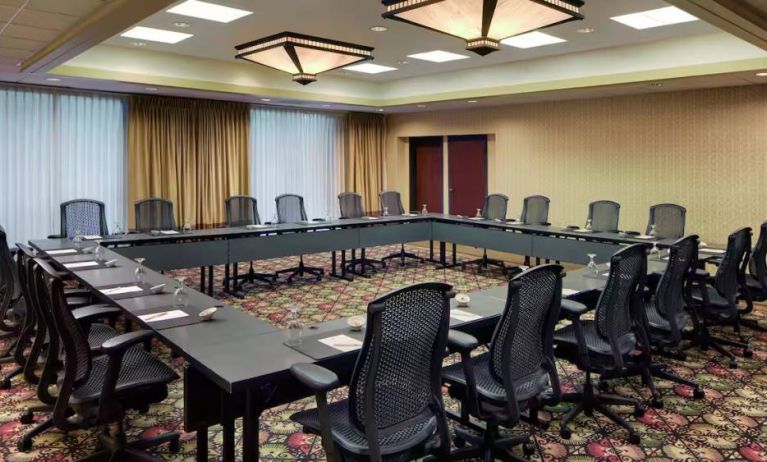 Meeting room at DoubleTree By Hilton Seattle Airport.