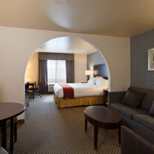 Holiday Inn Express & Suites Hermosa Beach