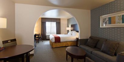 Holiday Inn Express & Suites Hermosa Beach