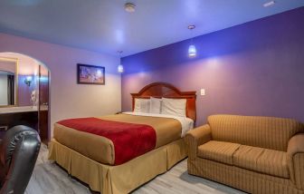 Summit Inn Near Houston Medical Center-NRG Park, Houston