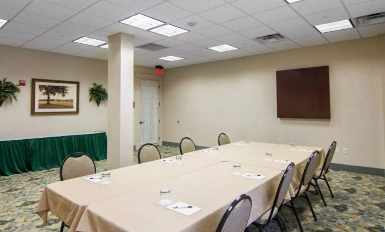 Meeting room at Liberty Hotel Cleburne, An Ascend Hotel Collection Member.