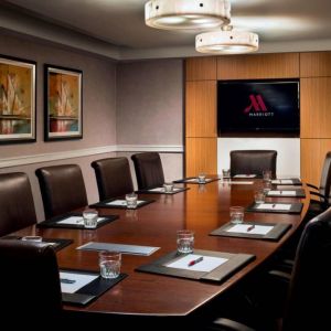 Professional meeting room at Boston Marriott Newton.