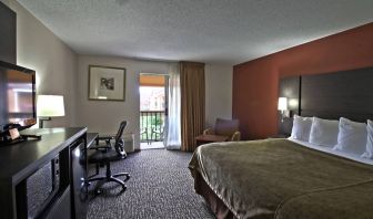 Chicago Club Inn & Suites