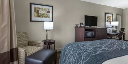 Comfort Inn & Suites Glen Mills – Concordville