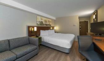 King suite at Comfort Inn Brossard.