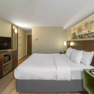 Day use room available at Comfort Inn Brossard.