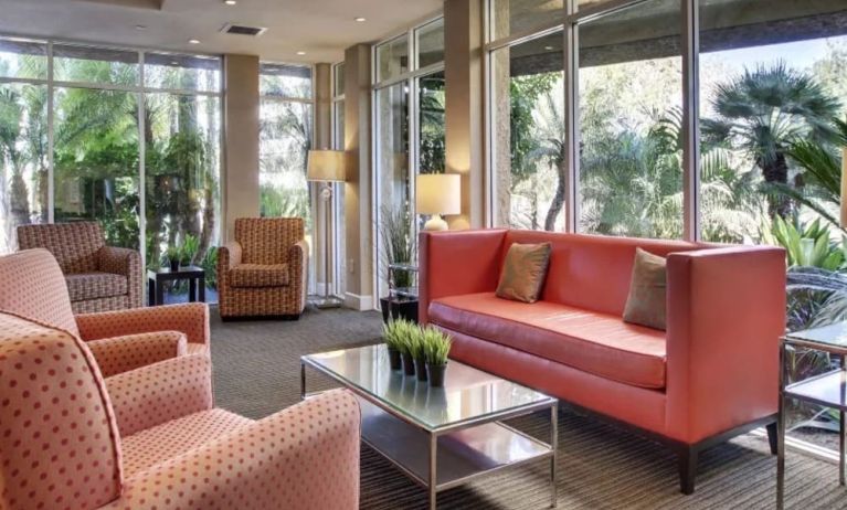 Lobby and coworking space at Best Western San Diego Zoo/SeaWorld Inn & Suites.