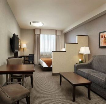 Acclaim Hotel Calgary Airport