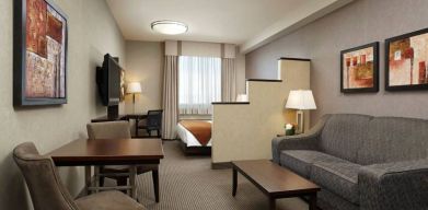 Acclaim Hotel Calgary Airport