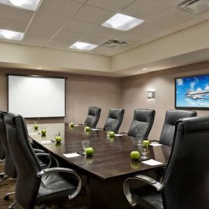 Professional meeting room at Acclaim Hotel Calgary Airport.