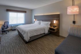 Holiday Inn Express & Suites North Bay