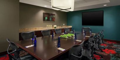 Professional meeting room at Hilton Garden Inn Washington DC / Georgetown Area.