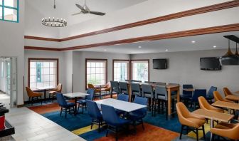 Dining and coworking space at Hyatt House Scottsdale.